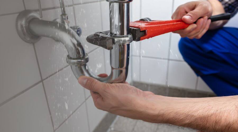 Expert burst pipe repair services in Canada, KY
